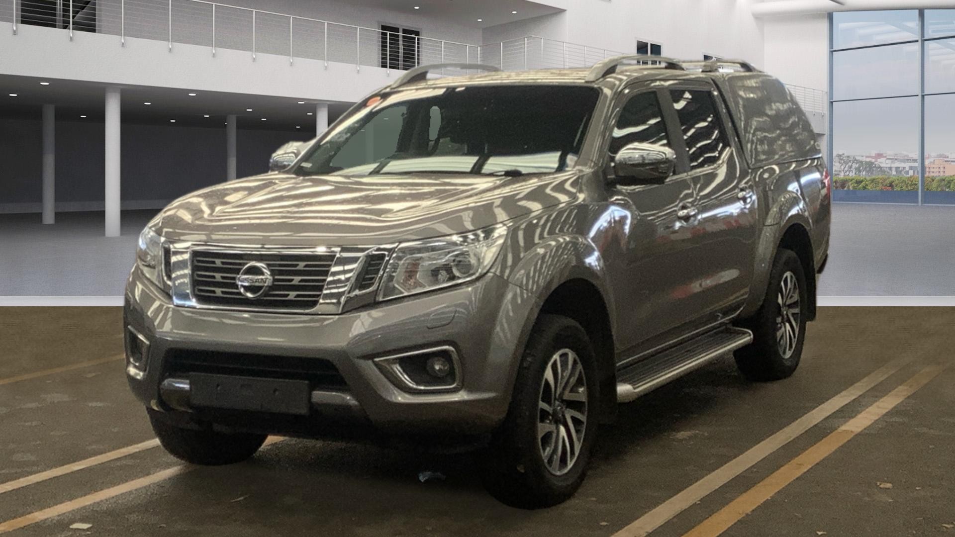 NISSAN Navara